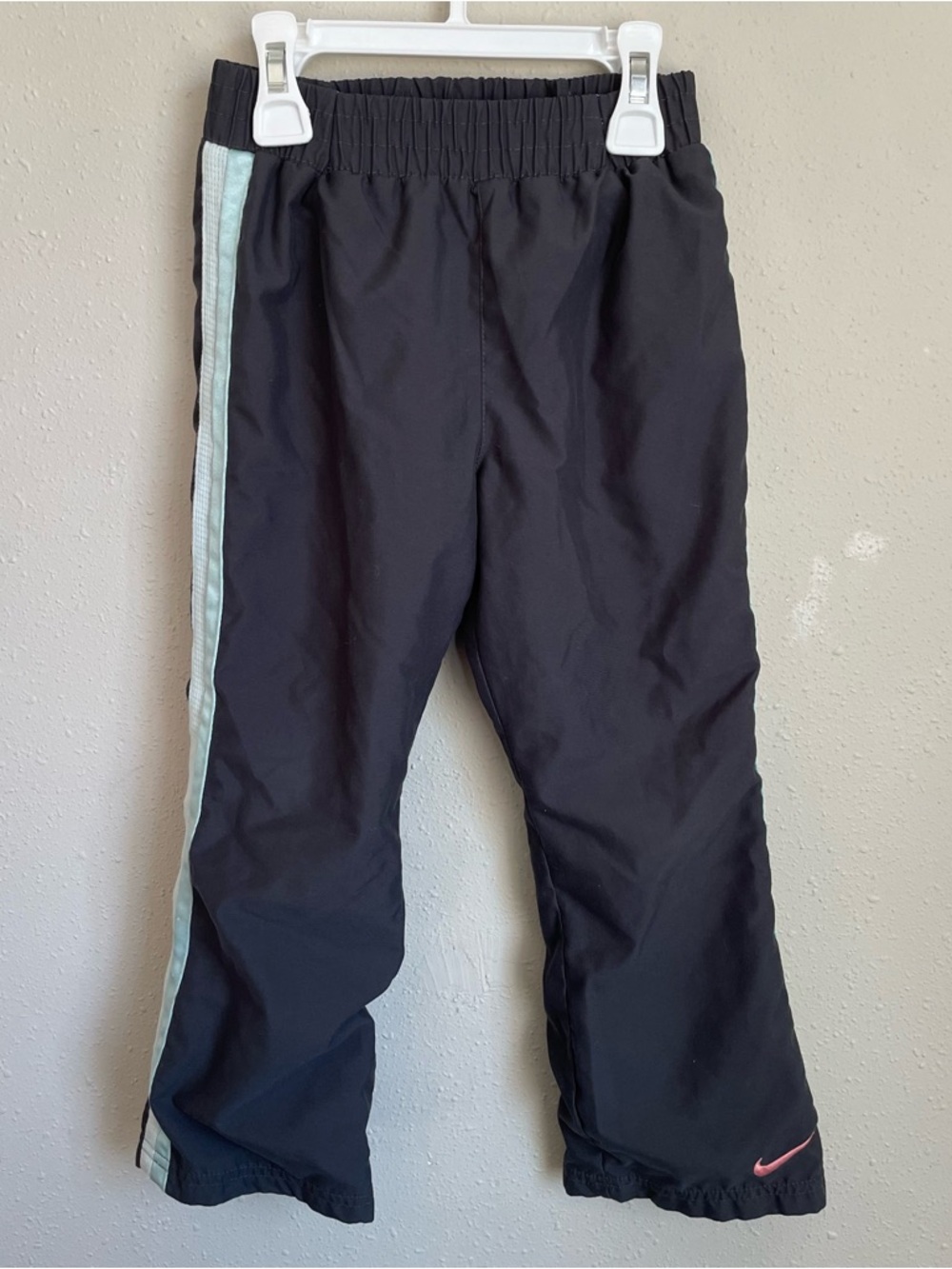 Vintage Y2K Girls Kids Windbreaker Pants with Mint Side Stripe